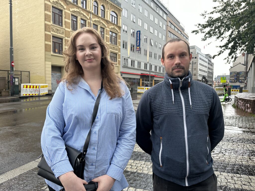 Katarzyna og Mickael fikk ikke utbetalt feriepenger av arbeidsgiver, men fikk hjelp av Caritas til å kreve pengene de har rett på.