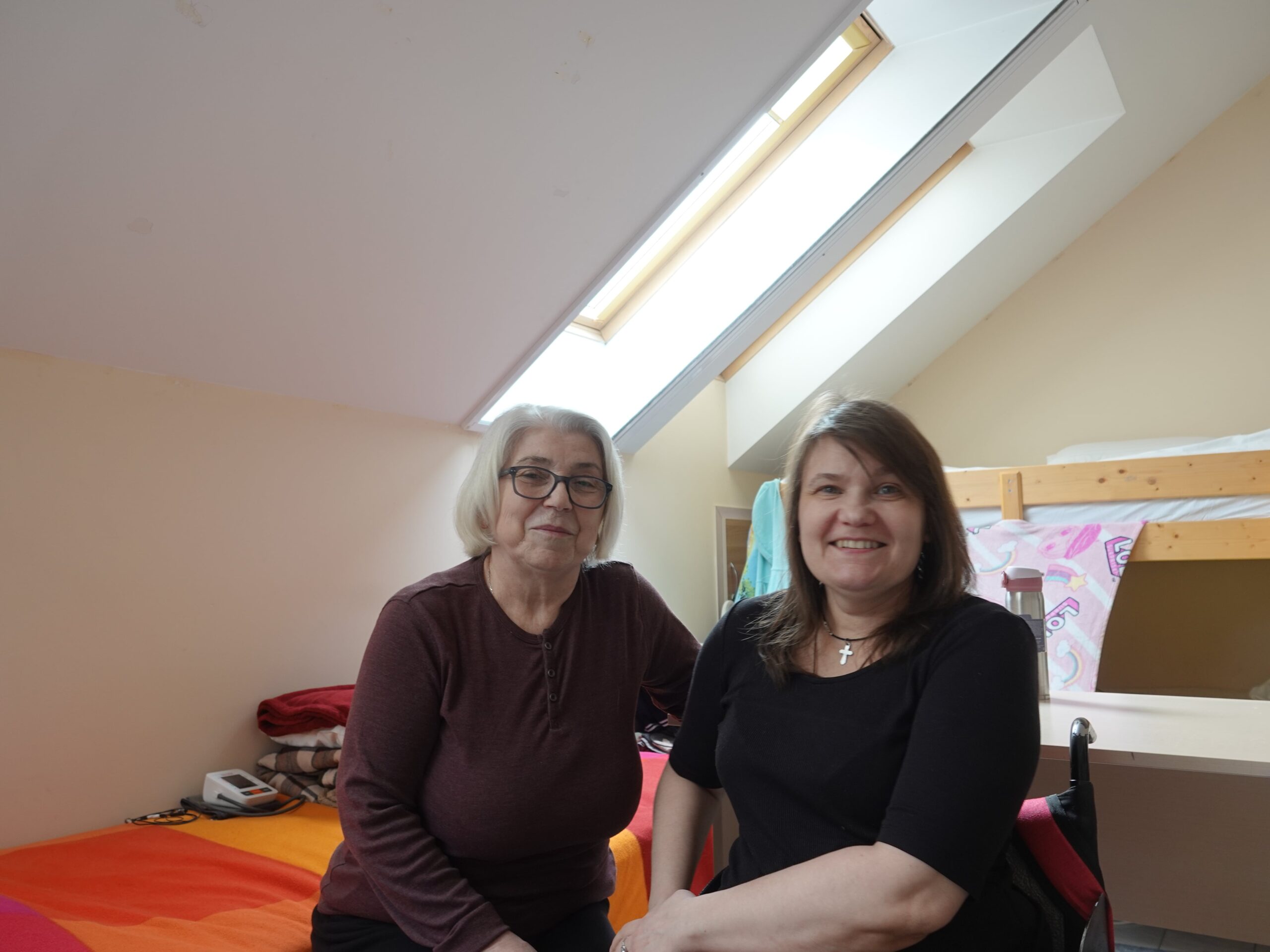 Valentina (68) og Oksana (50)
