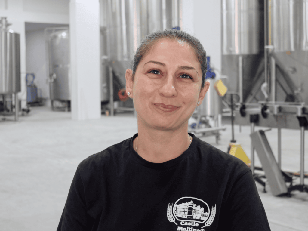 Madees Khoury, daglig leder av familiens bryggeri I Taybeh.