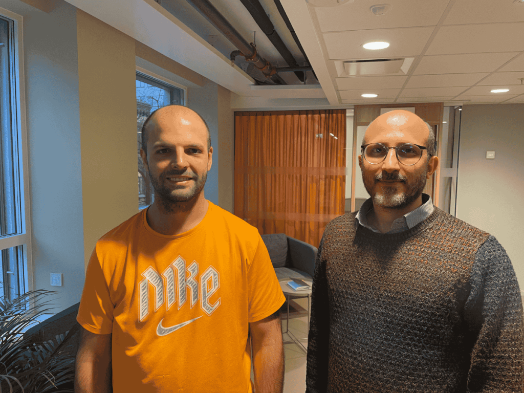 Deltakere på JOBBFOKUS i Caritas Norge: Maximilliano fra Argentina og Hamed fra Iran 