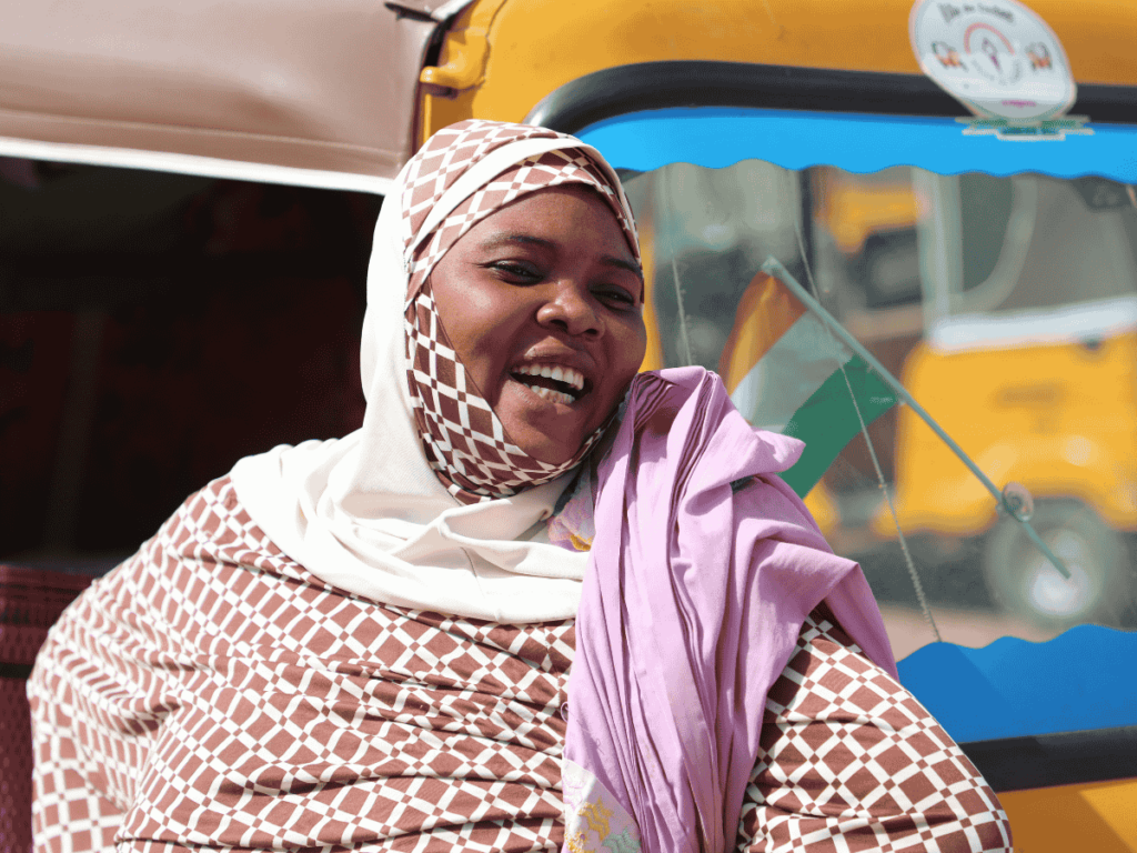 Tchellou fra Niger, deltaker i ett av Caritas sine humanitære prosjekter i landet. 