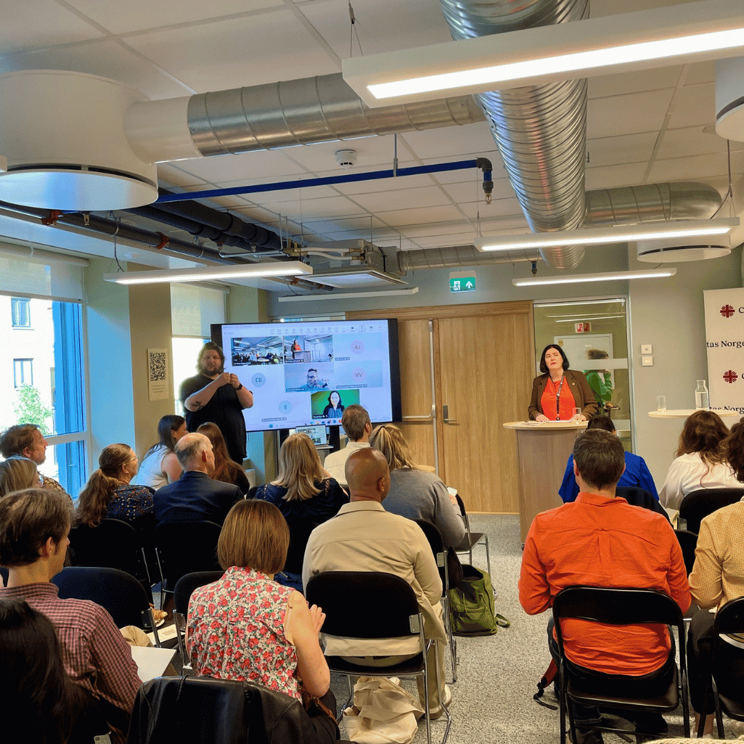Generalsekretær Ingrid Rosendorf Joys innleder på Caritas Norges frokostseminar